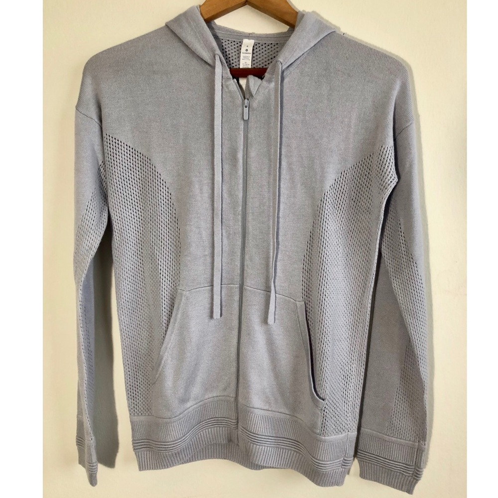 Lululemon Size 4 Lilac Purple Zip Up Hooded Jacket